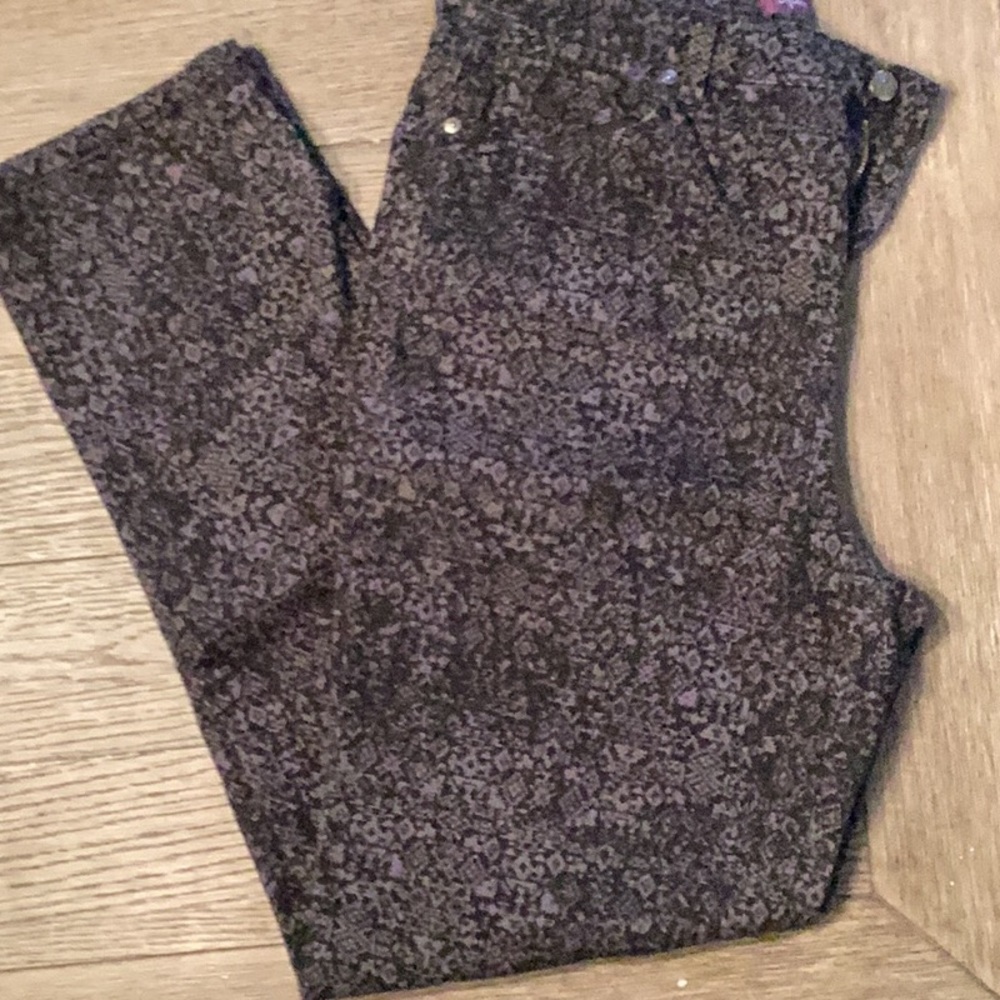 Gloria Vanderbilt Amanda patterned jeans